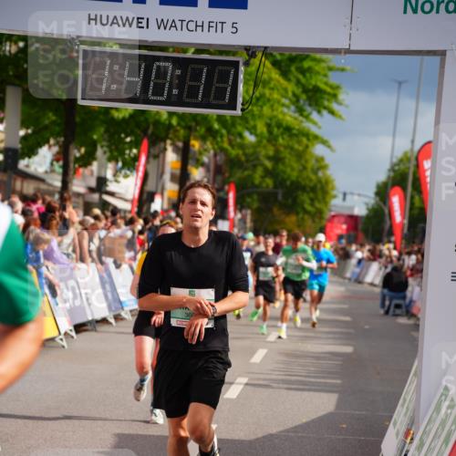 20.09.2026 - PSD Bank Halbmarathon LAZAROV Photography http://msf.ph/oto/10504565 20.09.2026 11:40:10 Ziel 3596, 3605, 3888, 4198, 4313, 4506, 4697 meine-sportfotos.de