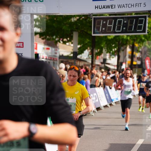 20.09.2026 - PSD Bank Halbmarathon LAZAROV Photography http://msf.ph/oto/10504569 20.09.2026 11:40:12 Ziel 1466, 3125, 3605, 3769, 3888, 4198, 4313, 4506, 4697 meine-sportfotos.de