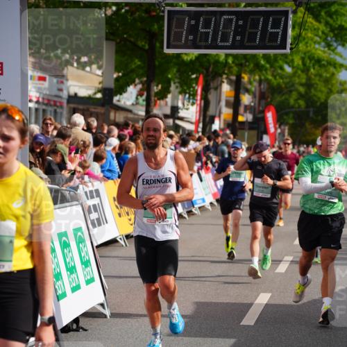 20.09.2026 - PSD Bank Halbmarathon LAZAROV Photography http://msf.ph/oto/10504585 20.09.2026 11:40:14 Ziel 1466, 3125, 3605, 3769, 3888, 4313, 4506, 4697, 4706 meine-sportfotos.de