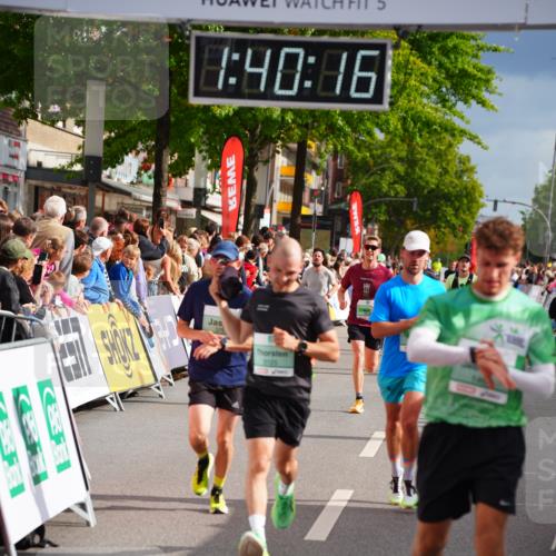 20.09.2026 - PSD Bank Halbmarathon LAZAROV Photography http://msf.ph/oto/10504605 20.09.2026 11:40:15 Ziel 1466, 3125, 3605, 3769, 3888, 4313, 4506, 4672, 4697, 4706 meine-sportfotos.de