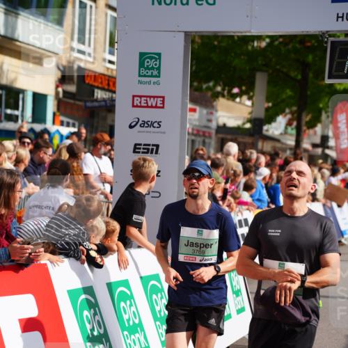 20.09.2026 - PSD Bank Halbmarathon LAZAROV Photography http://msf.ph/oto/10504619 20.09.2026 11:40:17 Ziel 1466, 3125, 3605, 3769, 3888, 4313, 4506, 4672, 4697, 4706 meine-sportfotos.de