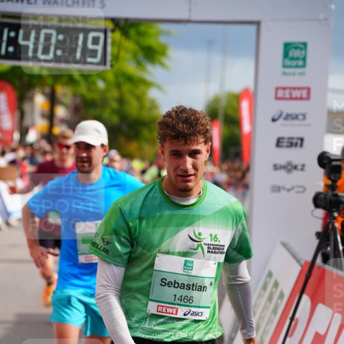 20.09.2026 - PSD Bank Halbmarathon LAZAROV Photography http://msf.ph/oto/10504631 20.09.2026 11:40:18 Ziel 1466, 2046, 3125, 3605, 3767, 3769, 3888, 4506, 4672, 4706 meine-sportfotos.de
