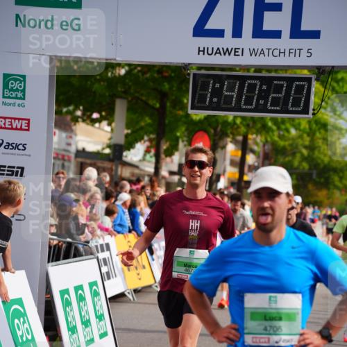 20.09.2026 - PSD Bank Halbmarathon LAZAROV Photography http://msf.ph/oto/10504646 20.09.2026 11:40:20 Ziel 1466, 2046, 3125, 3544, 3767, 3769, 3888, 4091, 4506, 4672, 4706 meine-sportfotos.de