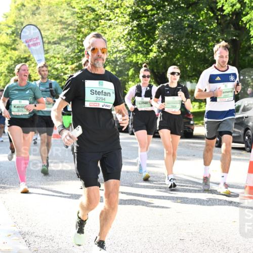 20.09.2026 - PSD Bank Halbmarathon Dr. Thomas Lammeyer http://msf.ph/oto/10504719 20.09.2026 11:01:15 Laufen 3679, 2294, 2112, 2897 meine-sportfotos.de