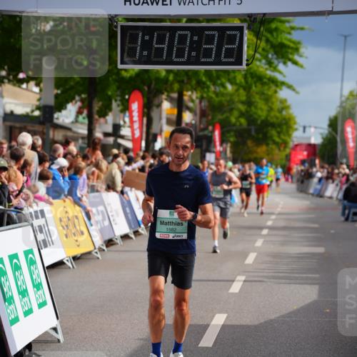 20.09.2026 - PSD Bank Halbmarathon LAZAROV Photography http://msf.ph/oto/10504729 20.09.2026 11:40:32 Ziel 1582, 2657, 4091 meine-sportfotos.de