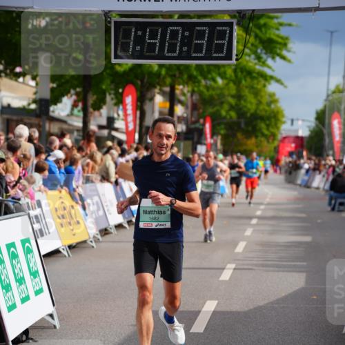 20.09.2026 - PSD Bank Halbmarathon LAZAROV Photography http://msf.ph/oto/10504734 20.09.2026 11:40:32 Ziel 1582, 2657, 4091 meine-sportfotos.de