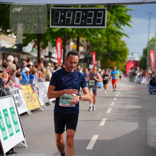 20.09.2026 - PSD Bank Halbmarathon LAZAROV Photography http://msf.ph/oto/10504744 20.09.2026 11:40:33 Ziel 1582, 2657, 4275 meine-sportfotos.de