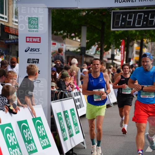 20.09.2026 - PSD Bank Halbmarathon LAZAROV Photography http://msf.ph/oto/10504786 20.09.2026 11:40:40 Ziel 1582, 2496, 3004, 4275, 4440 meine-sportfotos.de