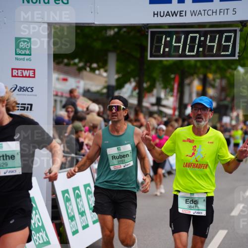 20.09.2026 - PSD Bank Halbmarathon LAZAROV Photography http://msf.ph/oto/10504833 20.09.2026 11:40:49 Ziel 2496, 2931, 3529, 3764, 3847 meine-sportfotos.de