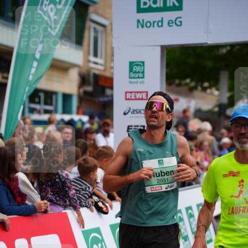 20.09.2026 - PSD Bank Halbmarathon LAZAROV Photography http://msf.ph/oto/10504845 20.09.2026 11:40:50 Ziel 2496, 2822, 2931, 3529, 3764, 3847 meine-sportfotos.de