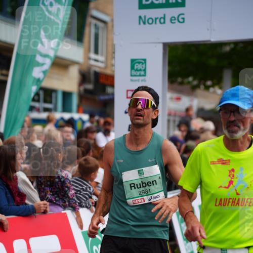 20.09.2026 - PSD Bank Halbmarathon LAZAROV Photography http://msf.ph/oto/10504849 20.09.2026 11:40:50 Ziel 2496, 2822, 2931, 3529, 3764, 3847 meine-sportfotos.de