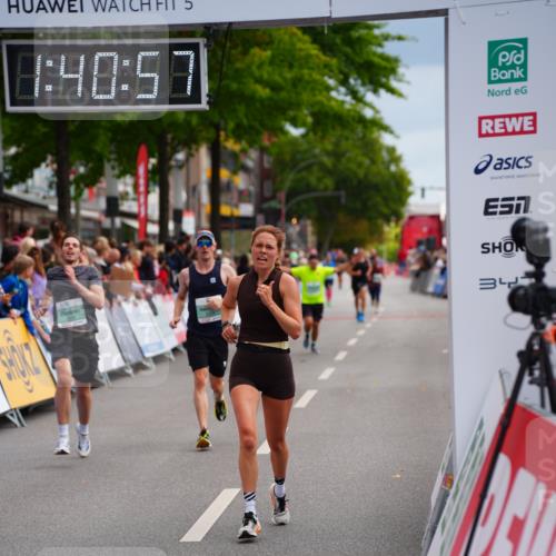 20.09.2026 - PSD Bank Halbmarathon LAZAROV Photography http://msf.ph/oto/10504896 20.09.2026 11:40:57 Ziel 2227, 2474, 2506, 2822, 2931, 3764 meine-sportfotos.de
