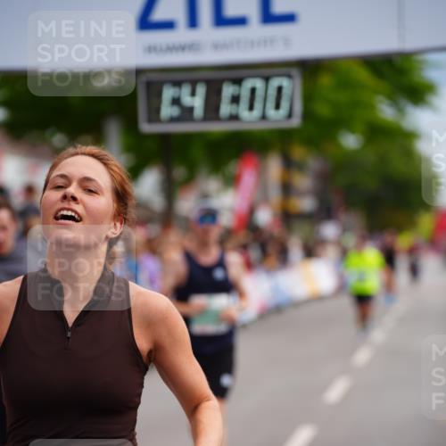 20.09.2026 - PSD Bank Halbmarathon LAZAROV Photography http://msf.ph/oto/10504922 20.09.2026 11:40:59 Ziel 2227, 2474, 2506, 2822, 3764 meine-sportfotos.de