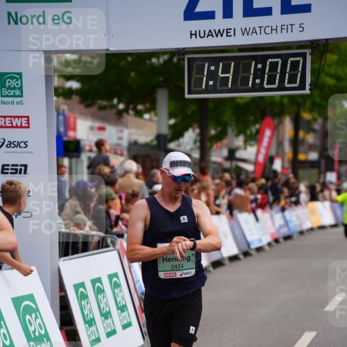 20.09.2026 - PSD Bank Halbmarathon LAZAROV Photography http://msf.ph/oto/10504928 20.09.2026 11:41:00 Ziel 2227, 2474, 2506, 2822, 3764 meine-sportfotos.de