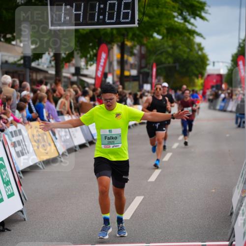 20.09.2026 - PSD Bank Halbmarathon LAZAROV Photography http://msf.ph/oto/10504966 20.09.2026 11:41:05 Ziel 2227, 2474, 2506, 2829, 4482 meine-sportfotos.de