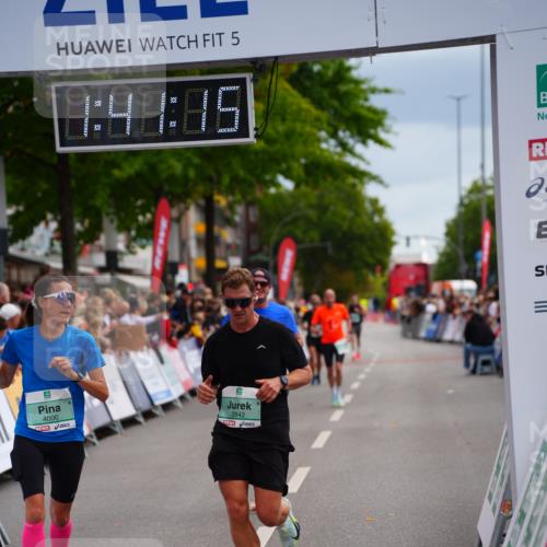 20.09.2026 - PSD Bank Halbmarathon LAZAROV Photography http://msf.ph/oto/10505029 20.09.2026 11:41:15 Ziel 1128, 1394, 1953, 2842, 4000, 4482, 4681 meine-sportfotos.de
