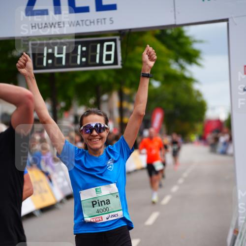 20.09.2026 - PSD Bank Halbmarathon LAZAROV Photography http://msf.ph/oto/10505038 20.09.2026 11:41:18 Ziel 1128, 1394, 1953, 2842, 4000, 4418, 4681 meine-sportfotos.de
