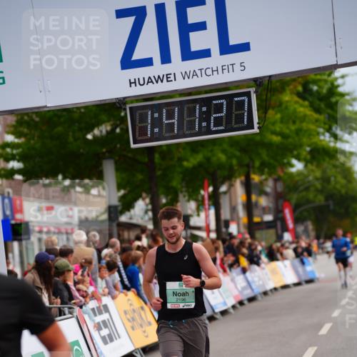 20.09.2026 - PSD Bank Halbmarathon LAZAROV Photography http://msf.ph/oto/10505088 20.09.2026 11:41:27 Ziel 1181, 2196, 4418 meine-sportfotos.de
