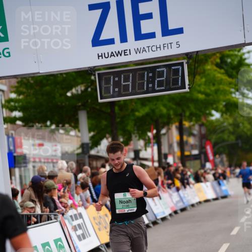 20.09.2026 - PSD Bank Halbmarathon LAZAROV Photography http://msf.ph/oto/10505092 20.09.2026 11:41:27 Ziel 1181, 2196, 4418 meine-sportfotos.de