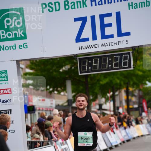 20.09.2026 - PSD Bank Halbmarathon LAZAROV Photography http://msf.ph/oto/10505103 20.09.2026 11:41:27 Ziel 1181, 2196, 4418 meine-sportfotos.de