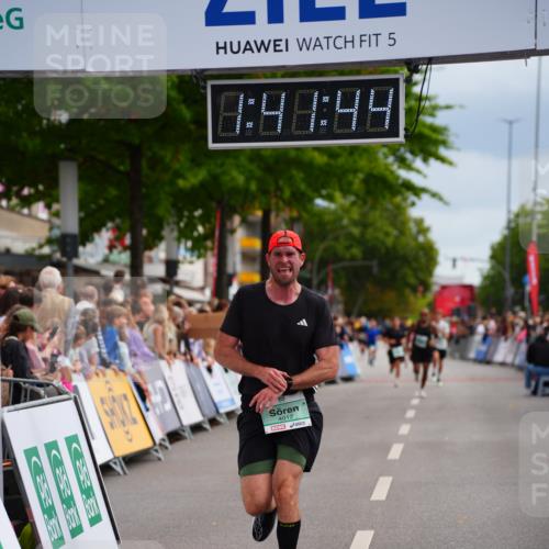 20.09.2026 - PSD Bank Halbmarathon LAZAROV Photography http://msf.ph/oto/10505160 20.09.2026 11:41:44 Ziel 3743, 4012 meine-sportfotos.de