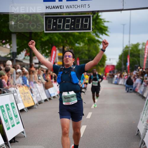 20.09.2026 - PSD Bank Halbmarathon LAZAROV Photography http://msf.ph/oto/10505404 20.09.2026 11:42:14 Ziel 1188, 1879, 2179, 2267, 2981 meine-sportfotos.de