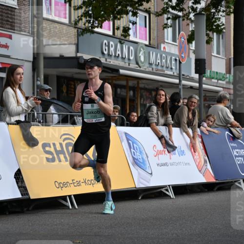20.09.2026 - PSD Bank Halbmarathon J. Mangold http://msf.ph/oto/10505435 20.09.2026 11:11:32 Ziel 3599 meine-sportfotos.de