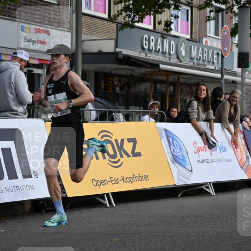 20.09.2026 - PSD Bank Halbmarathon J. Mangold http://msf.ph/oto/10505438 20.09.2026 11:11:32 Ziel 3599 meine-sportfotos.de