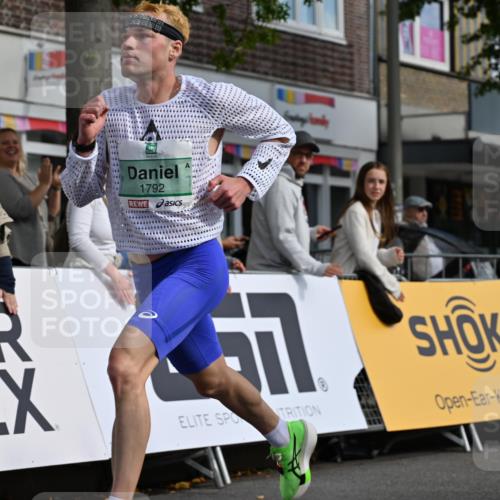 20.09.2026 - PSD Bank Halbmarathon J. Mangold http://msf.ph/oto/10505461 20.09.2026 11:11:50 Ziel 1792 meine-sportfotos.de