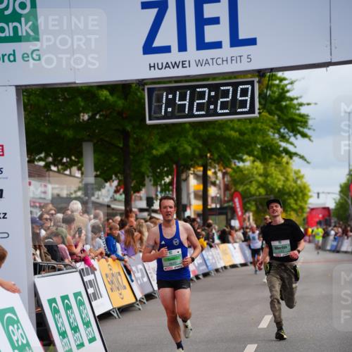 20.09.2026 - PSD Bank Halbmarathon LAZAROV Photography http://msf.ph/oto/10505491 20.09.2026 11:42:28 Ziel 1591, 2256, 2633, 4620, 4653 meine-sportfotos.de