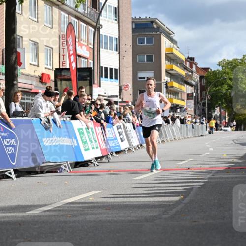 20.09.2026 - PSD Bank Halbmarathon J. Mangold http://msf.ph/oto/10505499 20.09.2026 11:15:49 Ziel 3986 meine-sportfotos.de