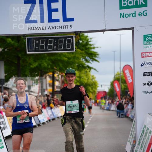 20.09.2026 - PSD Bank Halbmarathon LAZAROV Photography http://msf.ph/oto/10505505 20.09.2026 11:42:29 Ziel 1591, 2256, 4620, 4653 meine-sportfotos.de
