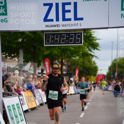 20.09.2026 - PSD Bank Halbmarathon LAZAROV Photography http://msf.ph/oto/10505538 20.09.2026 11:42:35 Ziel 1336, 1591, 2781, 4288, 4620 meine-sportfotos.de