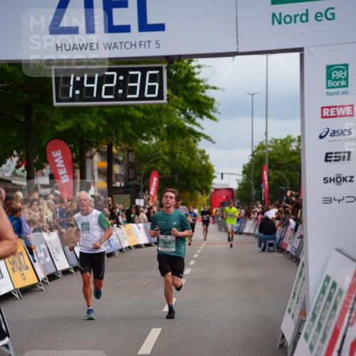 20.09.2026 - PSD Bank Halbmarathon LAZAROV Photography http://msf.ph/oto/10505542 20.09.2026 11:42:36 Ziel 1336, 1591, 2781, 4288, 4620 meine-sportfotos.de