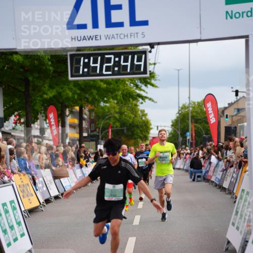 20.09.2026 - PSD Bank Halbmarathon LAZAROV Photography http://msf.ph/oto/10505599 20.09.2026 11:42:44 Ziel 2781, 3892, 4251, 4288, 4385, 4760 meine-sportfotos.de