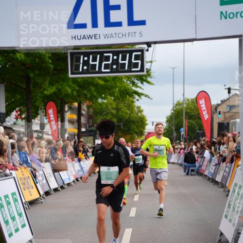 20.09.2026 - PSD Bank Halbmarathon LAZAROV Photography http://msf.ph/oto/10505604 20.09.2026 11:42:44 Ziel 2781, 3892, 4251, 4288, 4385, 4760 meine-sportfotos.de