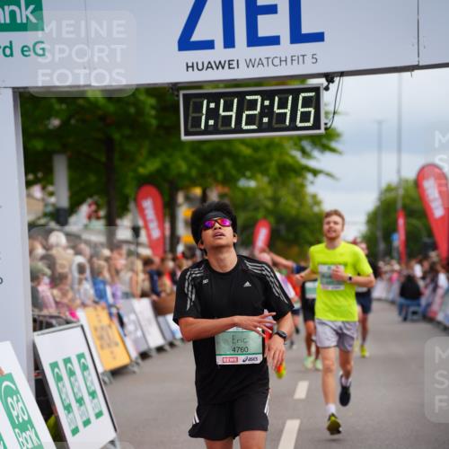 20.09.2026 - PSD Bank Halbmarathon LAZAROV Photography http://msf.ph/oto/10505612 20.09.2026 11:42:45 Ziel 1258, 2781, 3892, 4251, 4288, 4385, 4760 meine-sportfotos.de