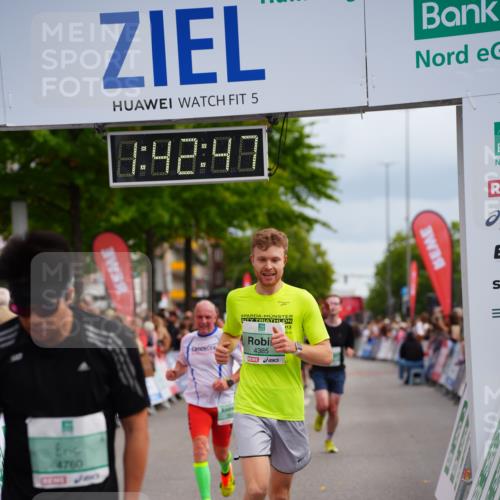 20.09.2026 - PSD Bank Halbmarathon LAZAROV Photography http://msf.ph/oto/10505627 20.09.2026 11:42:47 Ziel 1258, 1888, 3892, 4251, 4385, 4634, 4760 meine-sportfotos.de
