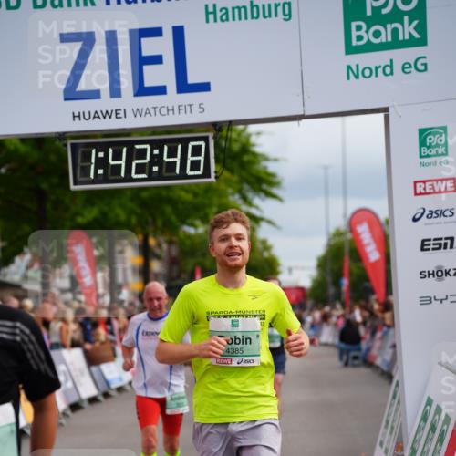 20.09.2026 - PSD Bank Halbmarathon LAZAROV Photography http://msf.ph/oto/10505632 20.09.2026 11:42:47 Ziel 1258, 1888, 3892, 4251, 4385, 4634, 4760 meine-sportfotos.de