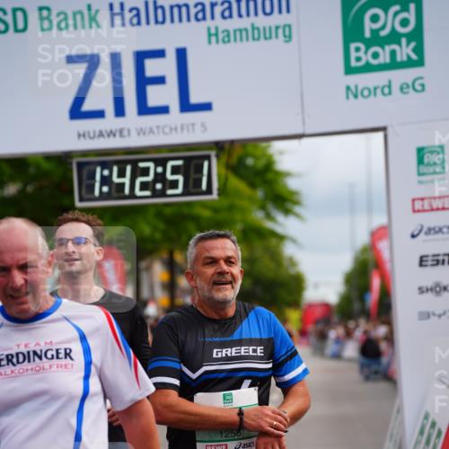 20.09.2026 - PSD Bank Halbmarathon LAZAROV Photography http://msf.ph/oto/10505666 20.09.2026 11:42:51 Ziel 1258, 1888, 2241, 3892, 4008, 4294, 4385, 4634, 4760 meine-sportfotos.de