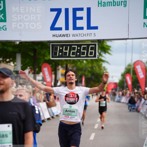20.09.2026 - PSD Bank Halbmarathon LAZAROV Photography http://msf.ph/oto/10505706 20.09.2026 11:42:56 Ziel 1156, 1258, 1888, 2241, 3892, 4008, 4294, 4541, 4634 meine-sportfotos.de