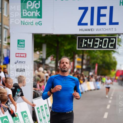 20.09.2026 - PSD Bank Halbmarathon LAZAROV Photography http://msf.ph/oto/10505740 20.09.2026 11:43:02 Ziel 1156, 1960, 4008, 4294, 4541 meine-sportfotos.de