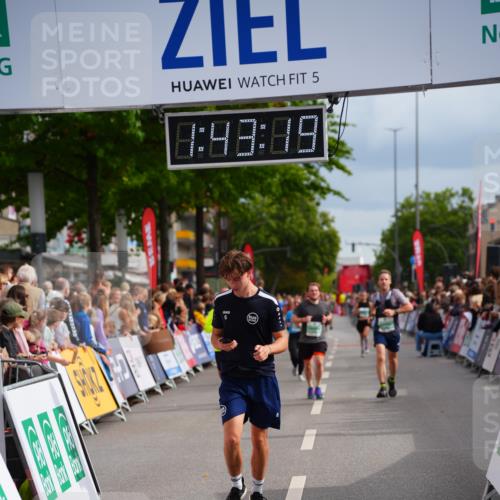 20.09.2026 - PSD Bank Halbmarathon LAZAROV Photography http://msf.ph/oto/10505791 20.09.2026 11:43:19 Ziel 1492, 4532 meine-sportfotos.de