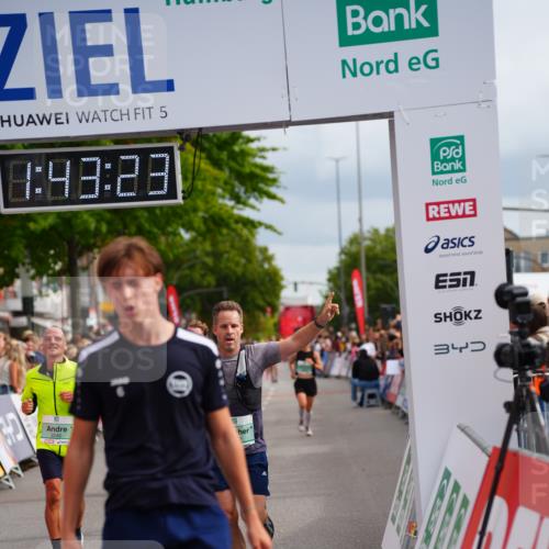 20.09.2026 - PSD Bank Halbmarathon LAZAROV Photography http://msf.ph/oto/10505824 20.09.2026 11:43:22 Ziel 1492, 2245, 2642, 2729, 3285, 4532 meine-sportfotos.de