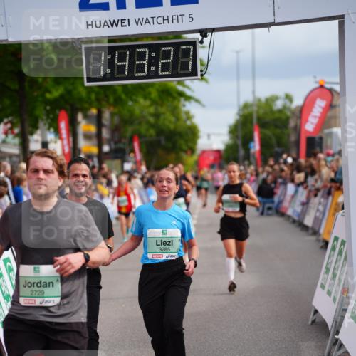 20.09.2026 - PSD Bank Halbmarathon LAZAROV Photography http://msf.ph/oto/10505857 20.09.2026 11:43:26 Ziel 1492, 2068, 2245, 2642, 2729, 3037, 3285, 4532 meine-sportfotos.de