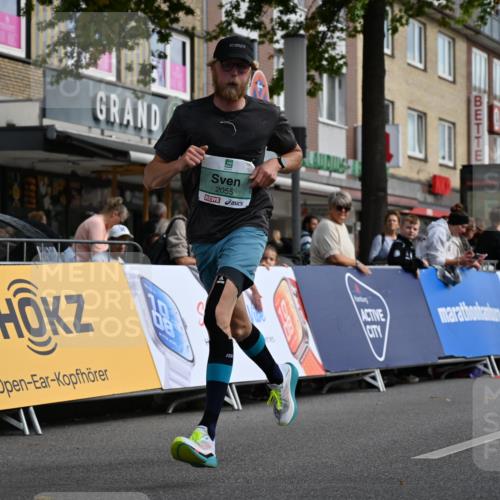 20.09.2026 - PSD Bank Halbmarathon J. Mangold http://msf.ph/oto/10505858 20.09.2026 11:19:56 Ziel 2055 meine-sportfotos.de