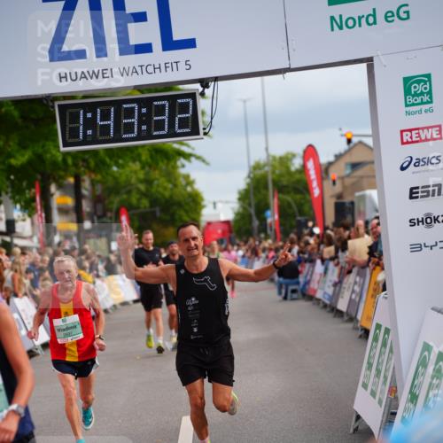 20.09.2026 - PSD Bank Halbmarathon LAZAROV Photography http://msf.ph/oto/10505918 20.09.2026 11:43:32 Ziel 1671, 2068, 2245, 2637, 2642, 2729, 3037, 3285, 4501 meine-sportfotos.de