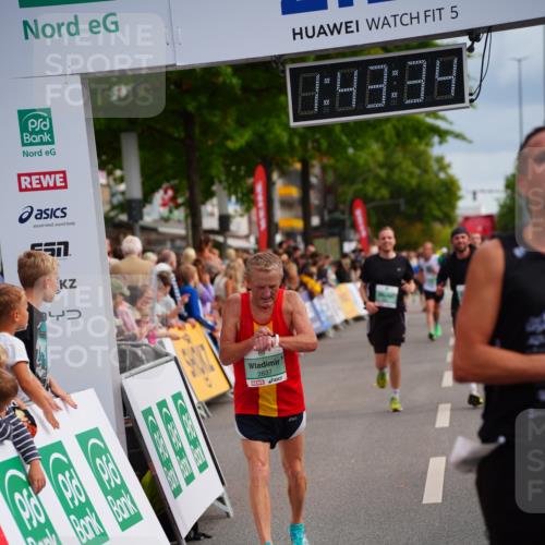 20.09.2026 - PSD Bank Halbmarathon LAZAROV Photography http://msf.ph/oto/10505929 20.09.2026 11:43:33 Ziel 1671, 2068, 2637, 2642, 2729, 3037, 3285, 4351, 4501 meine-sportfotos.de