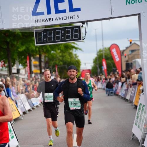 20.09.2026 - PSD Bank Halbmarathon LAZAROV Photography http://msf.ph/oto/10505943 20.09.2026 11:43:36 Ziel 1671, 2068, 2637, 3037, 4055, 4351, 4501 meine-sportfotos.de