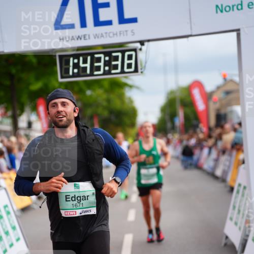 20.09.2026 - PSD Bank Halbmarathon LAZAROV Photography http://msf.ph/oto/10505954 20.09.2026 11:43:37 Ziel 1671, 2637, 3037, 4055, 4351, 4501 meine-sportfotos.de